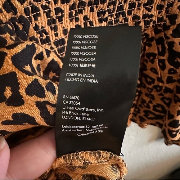 SOLD Urban Outfitters UO Ava Heart Print Smocked Blouse Size M - Picture 9 of 10